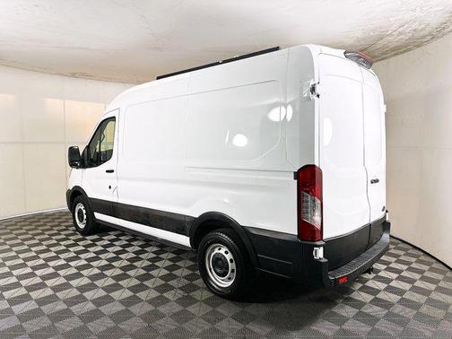 2022 Ford Transit-150 Base