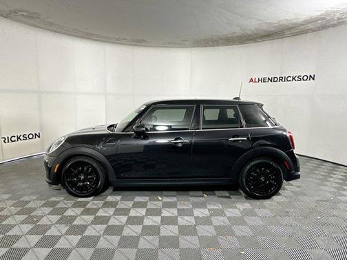 2023 MINI Hardtop Cooper