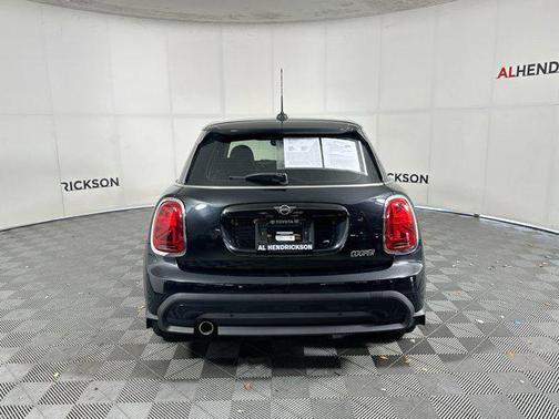2023 MINI Hardtop Cooper