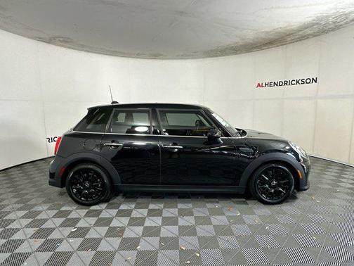 2023 MINI Hardtop Cooper