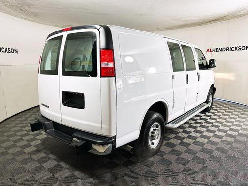 2024 Chevrolet Express 2500 RWD 2500 Regular Wheelbase WT