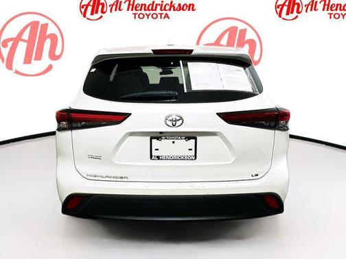 2021 Toyota Highlander LE
