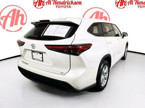 2021 Toyota Highlander LE