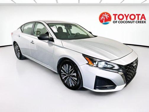 Brilliant Silver Metallic 2024 Nissan Altima 2.5 SV
