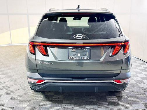 Amazon Gray 2023 Hyundai TUCSON SEL