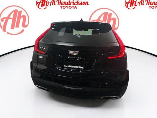 2024 Cadillac XT4 Premium Luxury