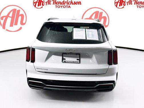 2023 Kia Sorento S