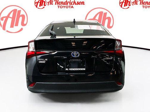 2021 Toyota Prius LE