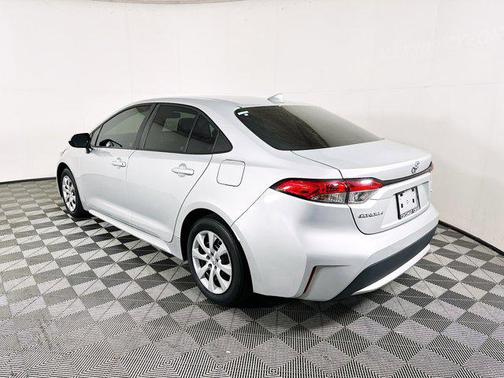 Classic Silver Metallic 2022 Toyota Corolla LE
