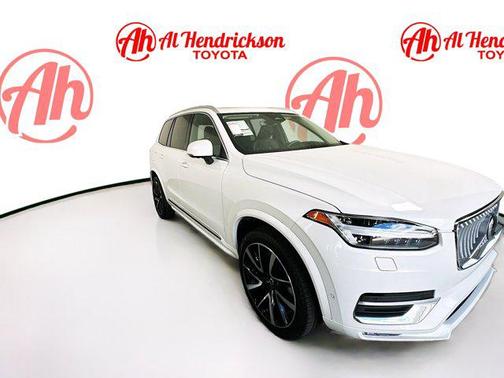 2024 Volvo XC90 B5 Plus Bright Theme