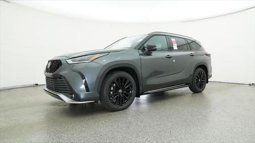 2025 Toyota Highlander XSE
