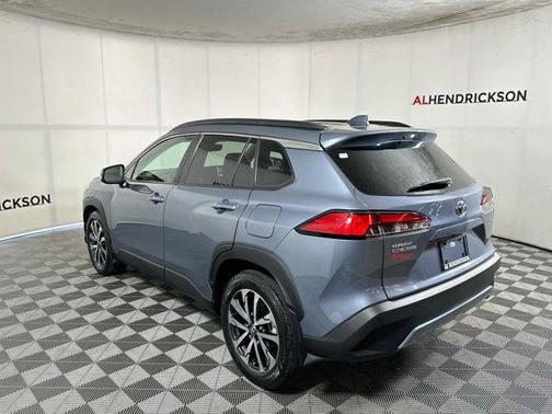 2024 Toyota Corolla Cross XLE