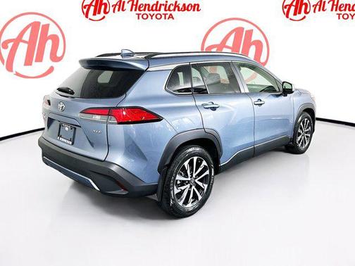 2024 Toyota Corolla Cross XLE