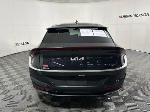 2025 Kia EV6 Light