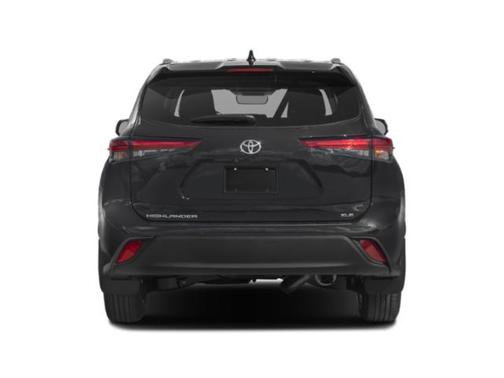 Celestial Silver Metallic 2023 Toyota Highlander XLE