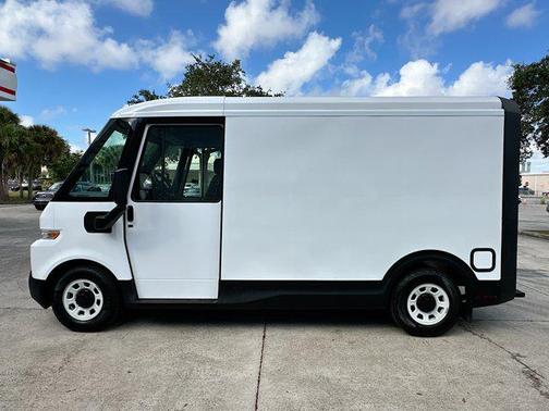 2025 Chevrolet BrightDrop 400 400