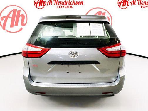 2015 Toyota Sienna L