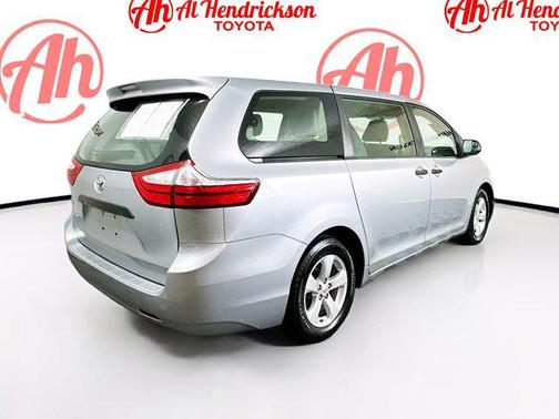 2015 Toyota Sienna L