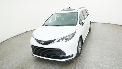 2026 Toyota Sienna XLE