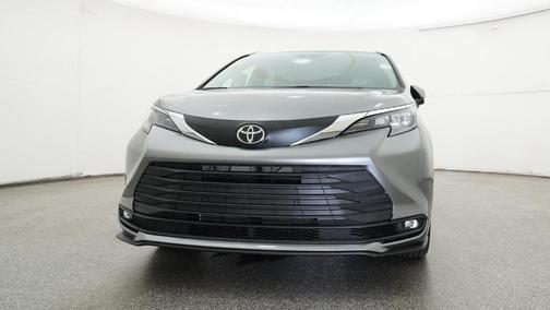 Heavy Metal 2026 Toyota Sienna XLE