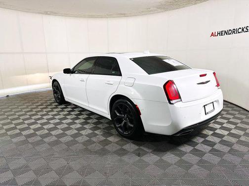 2023 Chrysler 300 S
