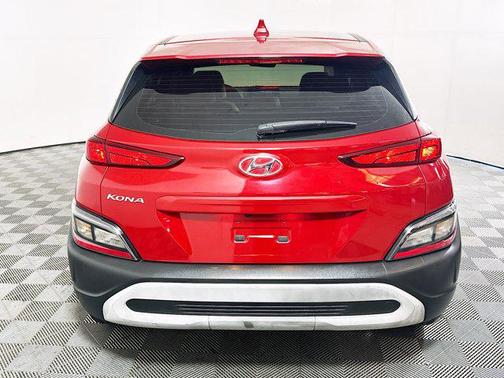 2022 Hyundai KONA SE