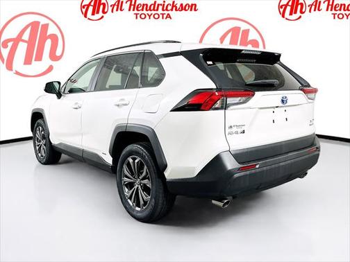 2022 Toyota RAV4 Hybrid XLE Premium