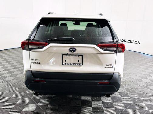 2022 Toyota RAV4 Hybrid XLE Premium