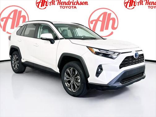 2022 Toyota RAV4 Hybrid XLE Premium