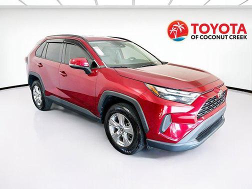 Pearl 2022 Toyota RAV4 XLE