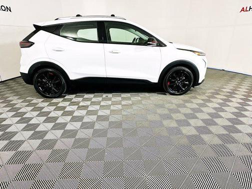 2023 Chevrolet Bolt EUV FWD LT