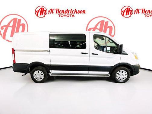 2022 Ford Transit-250 Base