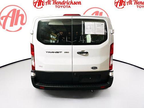 2022 Ford Transit-250 Base