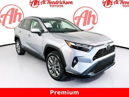 2022 Toyota RAV4 XLE Premium