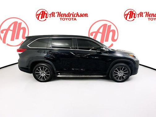 2018 Toyota Highlander SE