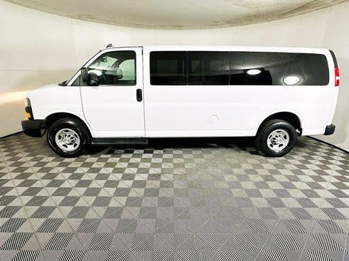 2023 Chevrolet Express 3500 RWD 3500 Extended Wheelbase LS