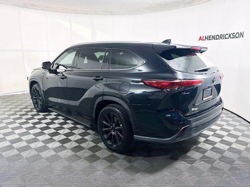 2022 Toyota Highlander Limited