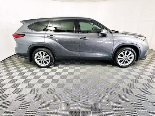 2023 Toyota Highlander Hybrid Limited