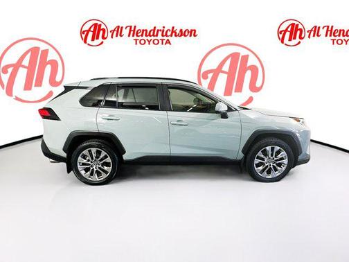 2020 Toyota RAV4 XLE Premium