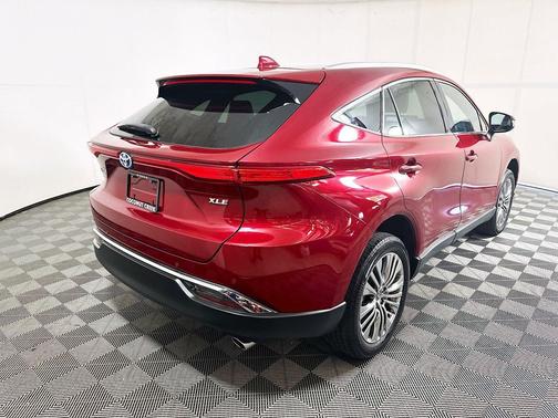 Pearl 2024 Toyota Venza XLE