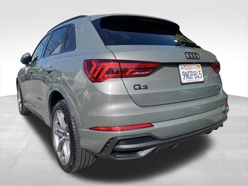 2024 Audi Q3 Premium 45 TFSI S line quattro Tiptronic