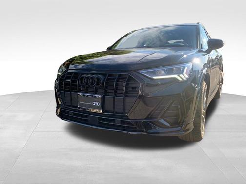2024 Audi Q3 Premium 45 TFSI S line quattro Tiptronic