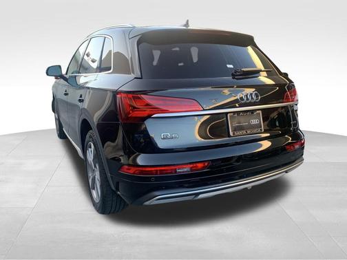 2023 Audi Q5 40 Premium