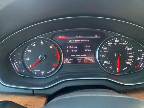 2023 Audi Q5 40 Premium