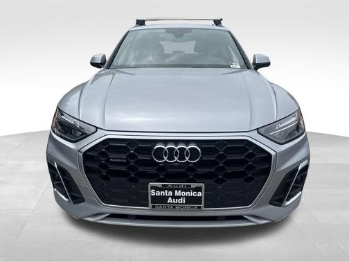 2022 Audi Q5 45 S line Premium Plus