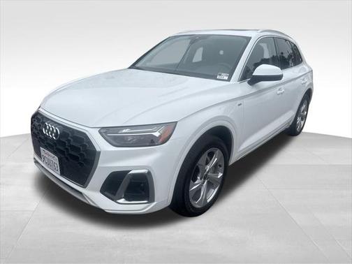 2022 Audi Q5 45 S line Premium Plus