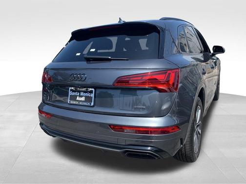 2024 Audi Q5 45 S line Premium