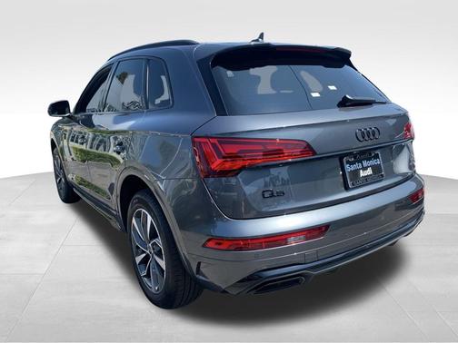 2024 Audi Q5 45 S line Premium