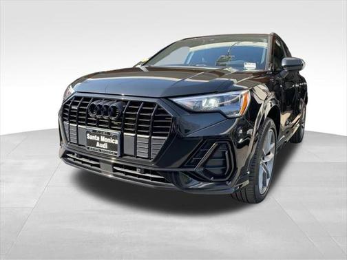 2022 Audi Q3 45 S line Premium