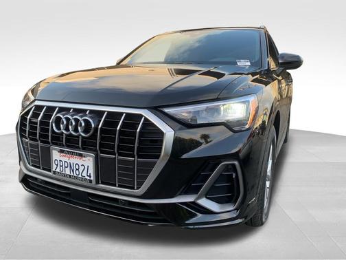 2022 Audi Q3 45 S line Premium